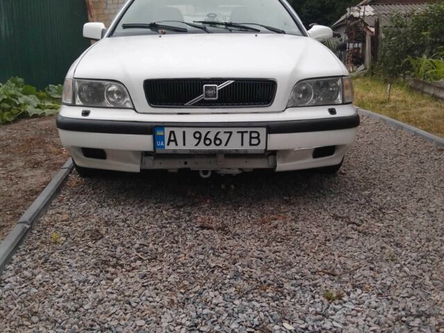 Білий Вольво S40, об'ємом двигуна 2 л та пробігом 2 тис. км за 1347 $, фото 1 на Automoto.ua