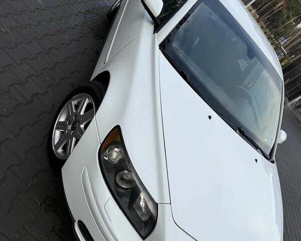 Белый Вольво С40, объемом двигателя 1.6 л и пробегом 140 тыс. км за 4800 $, фото 1 на Automoto.ua