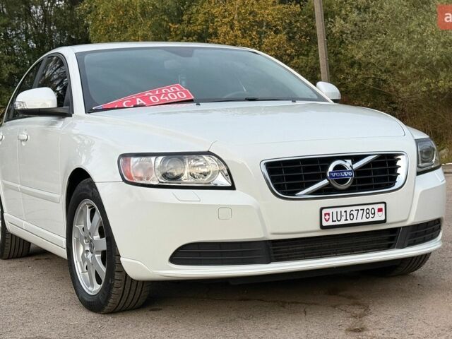Білий Вольво S40, об'ємом двигуна 2 л та пробігом 191 тис. км за 10550 $, фото 1 на Automoto.ua