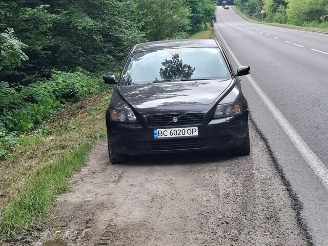 Чорний Вольво S40, об'ємом двигуна 2 л та пробігом 328 тис. км за 4200 $, фото 1 на Automoto.ua