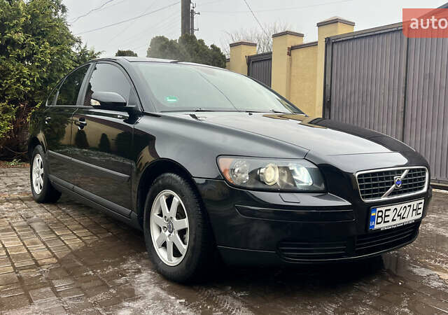 Чорний Вольво S40, об'ємом двигуна 1.8 л та пробігом 192 тис. км за 6000 $, фото 1 на Automoto.ua