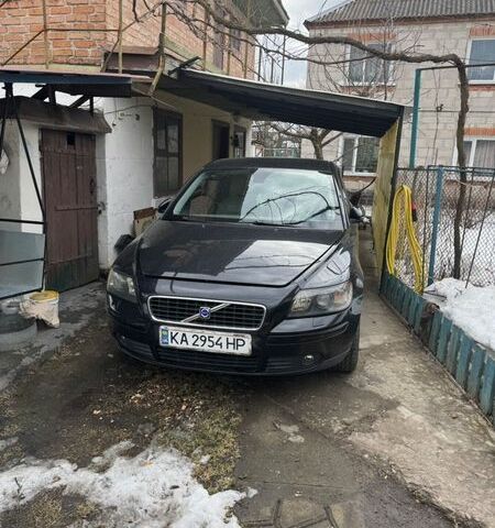 Черный Вольво С40, объемом двигателя 1.6 л и пробегом 211 тыс. км за 6200 $, фото 1 на Automoto.ua