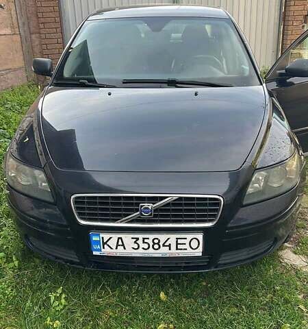 Черный Вольво С40, объемом двигателя 1.6 л и пробегом 319 тыс. км за 5300 $, фото 1 на Automoto.ua