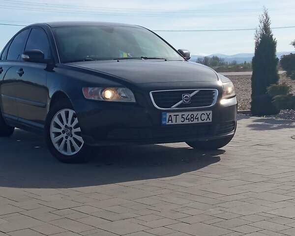 Чорний Вольво S40, об'ємом двигуна 1.6 л та пробігом 239 тис. км за 5800 $, фото 1 на Automoto.ua