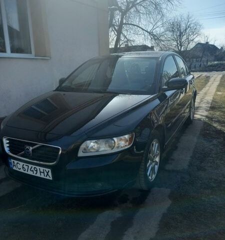 Черный Вольво С40, объемом двигателя 1.56 л и пробегом 233 тыс. км за 7000 $, фото 1 на Automoto.ua