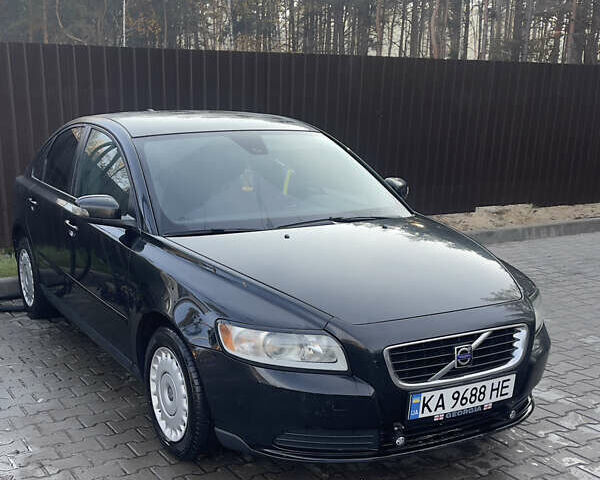 Чорний Вольво S40, об'ємом двигуна 1.6 л та пробігом 194 тис. км за 6800 $, фото 1 на Automoto.ua