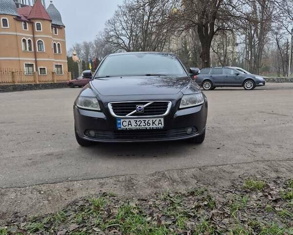 Черный Вольво С40, объемом двигателя 2 л и пробегом 311 тыс. км за 6000 $, фото 1 на Automoto.ua