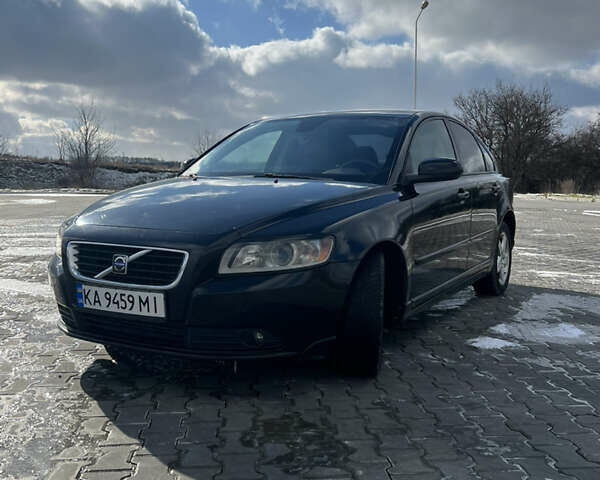 Чорний Вольво S40, об'ємом двигуна 1.6 л та пробігом 358 тис. км за 5500 $, фото 1 на Automoto.ua