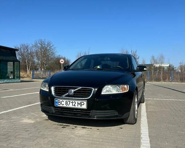 Черный Вольво С40, объемом двигателя 1.6 л и пробегом 231 тыс. км за 6600 $, фото 1 на Automoto.ua