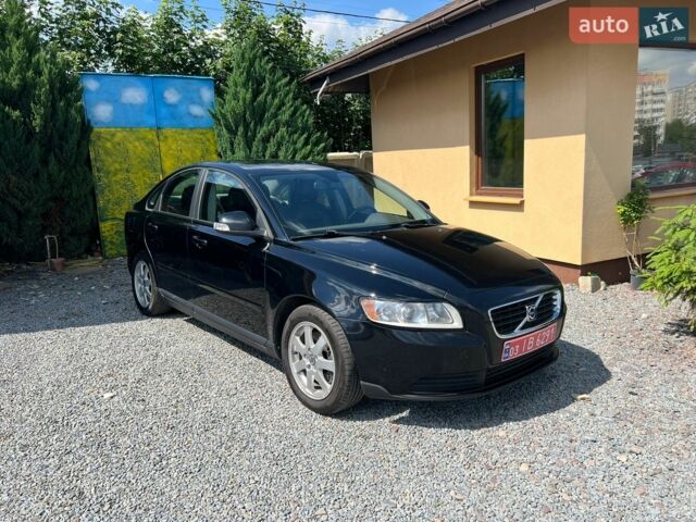 Чорний Вольво S40, об'ємом двигуна 1.98 л та пробігом 185 тис. км за 8700 $, фото 1 на Automoto.ua