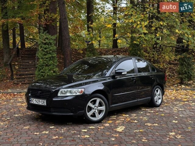 Чорний Вольво S40, об'ємом двигуна 1.6 л та пробігом 253 тис. км за 6699 $, фото 1 на Automoto.ua