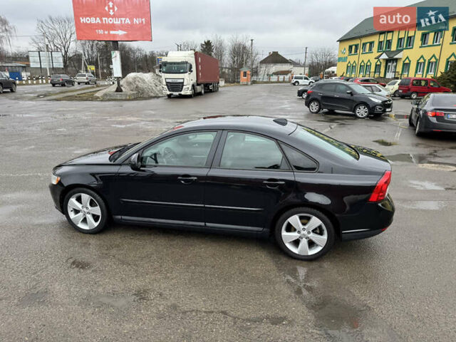 Чорний Вольво S40, об'ємом двигуна 1.6 л та пробігом 238 тис. км за 9000 $, фото 1 на Automoto.ua