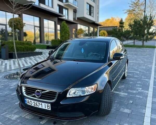 Чорний Вольво S40, об'ємом двигуна 1.6 л та пробігом 208 тис. км за 8800 $, фото 1 на Automoto.ua