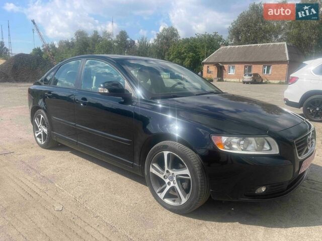 Чорний Вольво S40, об'ємом двигуна 1.6 л та пробігом 231 тис. км за 8500 $, фото 1 на Automoto.ua