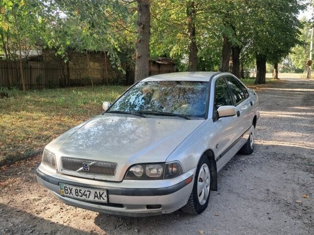 Сірий Вольво S40, об'ємом двигуна 0 л та пробігом 272 тис. км за 1749 $, фото 1 на Automoto.ua