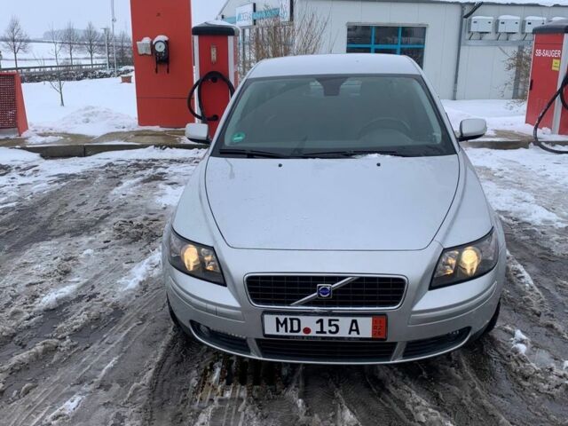 Сірий Вольво S40, об'ємом двигуна 1.8 л та пробігом 3 тис. км за 3557 $, фото 1 на Automoto.ua