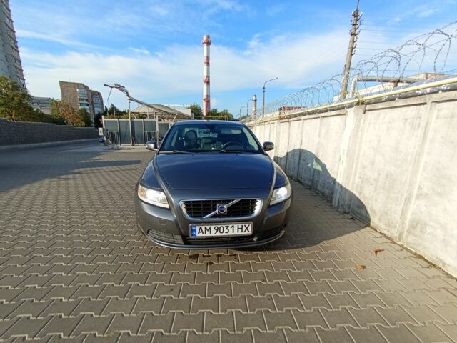 Сірий Вольво S40, об'ємом двигуна 1.6 л та пробігом 198 тис. км за 8200 $, фото 1 на Automoto.ua