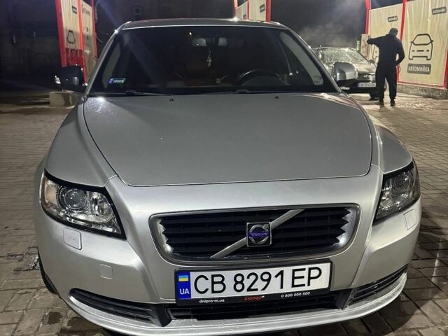 Сірий Вольво S40, об'ємом двигуна 2 л та пробігом 270 тис. км за 7900 $, фото 1 на Automoto.ua