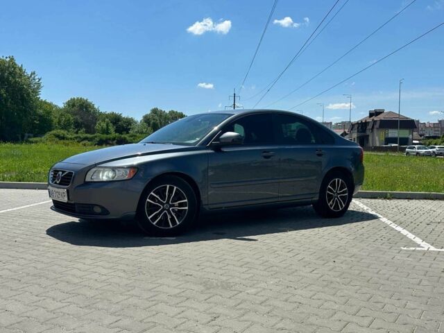 Сірий Вольво S40, об'ємом двигуна 1.6 л та пробігом 280 тис. км за 7610 $, фото 1 на Automoto.ua