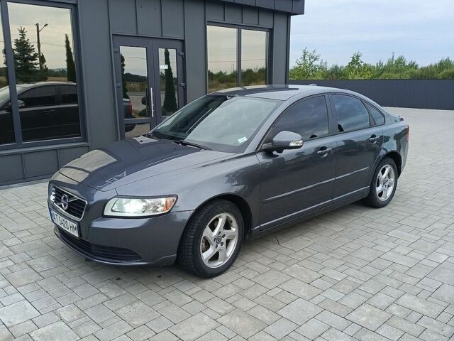 Сірий Вольво S40, об'ємом двигуна 1.6 л та пробігом 212 тис. км за 7900 $, фото 1 на Automoto.ua