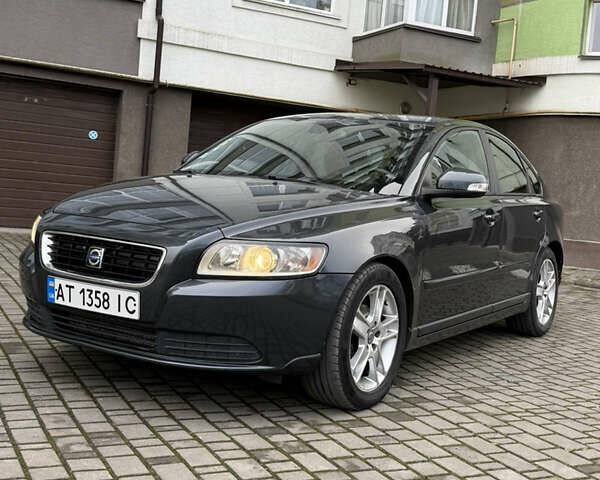 Сірий Вольво S40, об'ємом двигуна 1.6 л та пробігом 244 тис. км за 6999 $, фото 1 на Automoto.ua