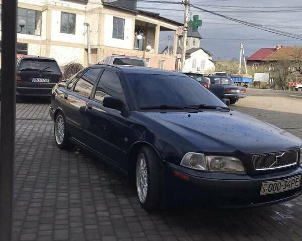 Синий Вольво С40, объемом двигателя 0 л и пробегом 185 тыс. км за 2600 $, фото 1 на Automoto.ua