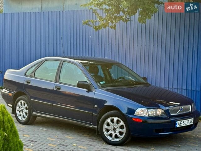Синій Вольво S40, об'ємом двигуна 1.9 л та пробігом 270 тис. км за 5700 $, фото 1 на Automoto.ua