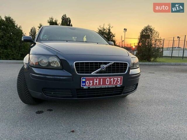 Синій Вольво S40, об'ємом двигуна 1.6 л та пробігом 163 тис. км за 6500 $, фото 1 на Automoto.ua