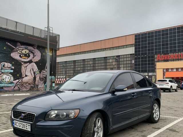Синій Вольво S40, об'ємом двигуна 2.44 л та пробігом 256 тис. км за 7000 $, фото 1 на Automoto.ua