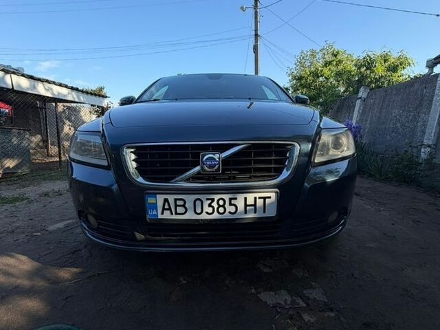 Синій Вольво S40, об'ємом двигуна 1.6 л та пробігом 208 тис. км за 6000 $, фото 1 на Automoto.ua