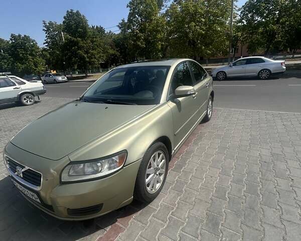 Зелений Вольво S40, об'ємом двигуна 2.44 л та пробігом 284 тис. км за 6500 $, фото 1 на Automoto.ua