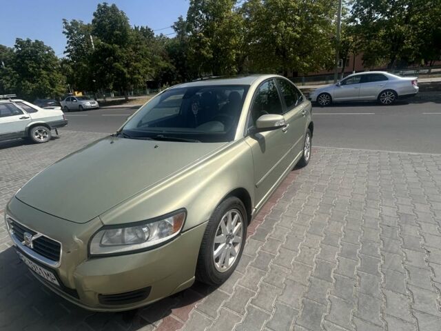 Зелений Вольво S40, об'ємом двигуна 2.44 л та пробігом 284 тис. км за 6300 $, фото 1 на Automoto.ua