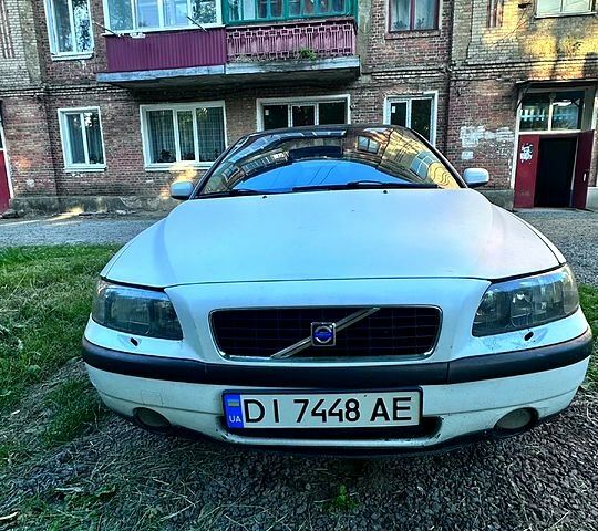 Білий Вольво С60, об'ємом двигуна 2.4 л та пробігом 0 тис. км за 3800 $, фото 1 на Automoto.ua