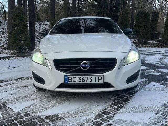 Білий Вольво С60, об'ємом двигуна 2 л та пробігом 358 тис. км за 9700 $, фото 1 на Automoto.ua