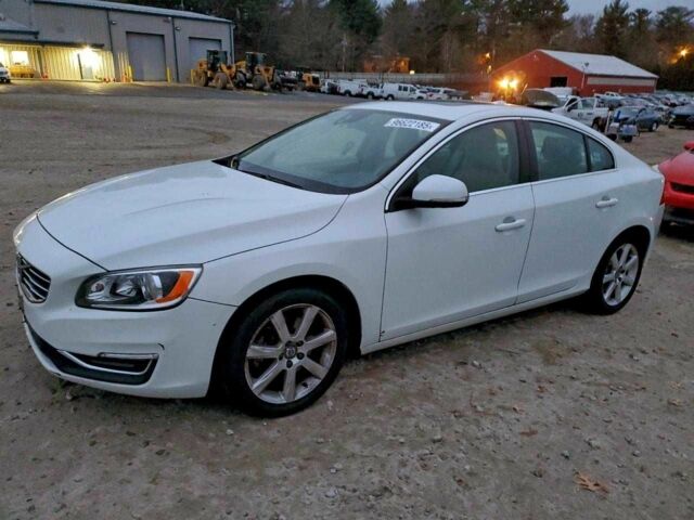 Білий Вольво С60, об'ємом двигуна 2 л та пробігом 86 тис. км за 2000 $, фото 1 на Automoto.ua