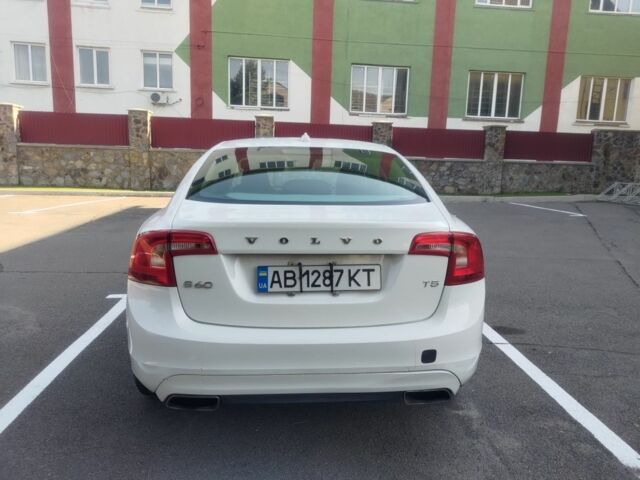 Білий Вольво С60, об'ємом двигуна 2 л та пробігом 133 тис. км за 11500 $, фото 1 на Automoto.ua