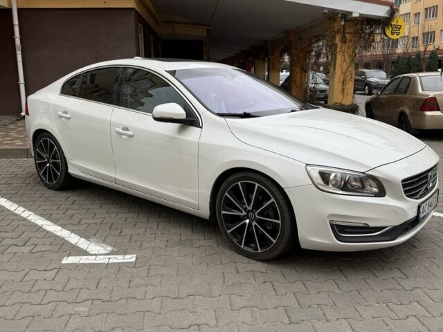 Белый Вольво С60, объемом двигателя 2 л и пробегом 211 тыс. км за 12100 $, фото 1 на Automoto.ua