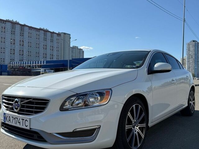 Белый Вольво С60, объемом двигателя 1.97 л и пробегом 114 тыс. км за 14500 $, фото 1 на Automoto.ua
