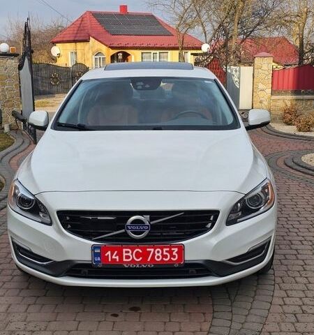 Белый Вольво С60, объемом двигателя 1.97 л и пробегом 182 тыс. км за 13900 $, фото 1 на Automoto.ua