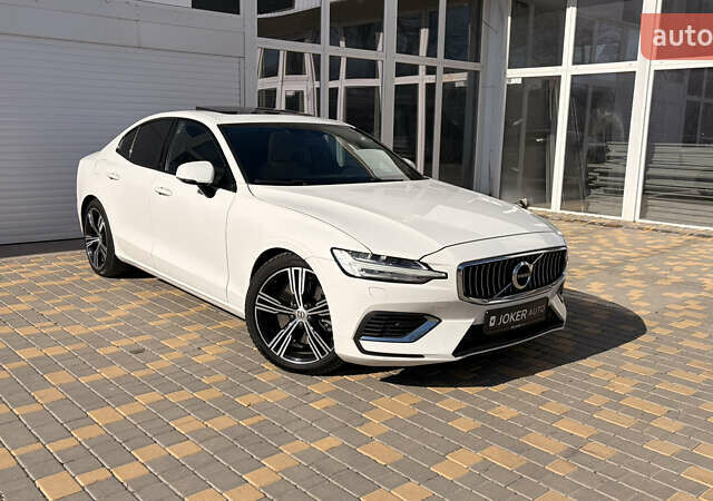 Білий Вольво С60, об'ємом двигуна 1.97 л та пробігом 101 тис. км за 30500 $, фото 1 на Automoto.ua