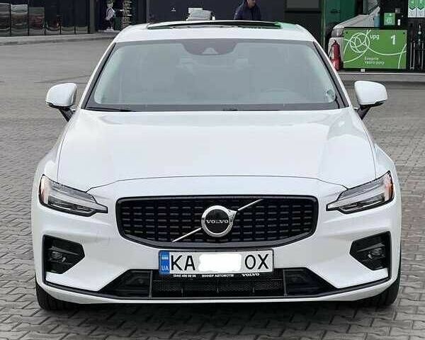 Белый Вольво С60, объемом двигателя 2 л и пробегом 98 тыс. км за 15300 $, фото 1 на Automoto.ua