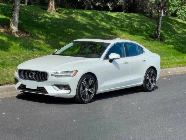 Белый Вольво С60, объемом двигателя 2 л и пробегом 12 тыс. км за 19200 $, фото 1 на Automoto.ua