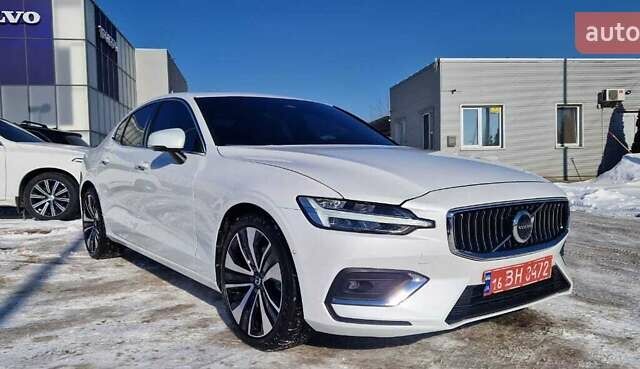 Белый Вольво С60, объемом двигателя 1.97 л и пробегом 7 тыс. км за 34955 $, фото 1 на Automoto.ua