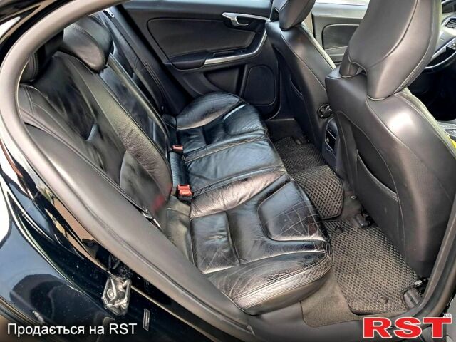 Чорний Вольво С60, об'ємом двигуна 2.5 л та пробігом 298 тис. км за 9850 $, фото 1 на Automoto.ua