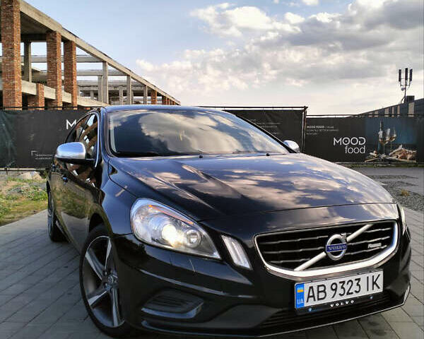 Чорний Вольво С60, об'ємом двигуна 1.98 л та пробігом 225 тис. км за 12700 $, фото 1 на Automoto.ua