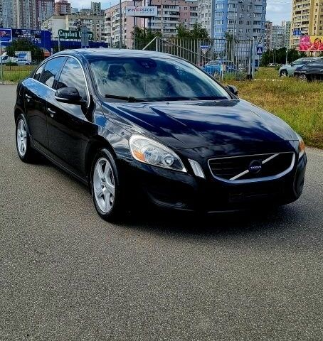 Чорний Вольво С60, об'ємом двигуна 0 л та пробігом 207 тис. км за 9700 $, фото 1 на Automoto.ua