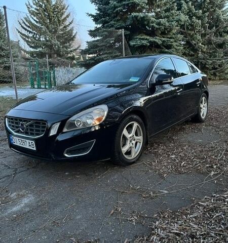 Черный Вольво С60, объемом двигателя 2.5 л и пробегом 250 тыс. км за 9300 $, фото 1 на Automoto.ua