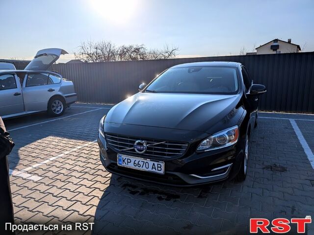 Чорний Вольво С60, об'ємом двигуна 2.5 л та пробігом 143 тис. км за 13200 $, фото 1 на Automoto.ua