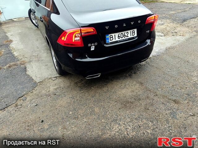 Черный Вольво С60, объемом двигателя 2.5 л и пробегом 0 тыс. км за 15500 $, фото 1 на Automoto.ua