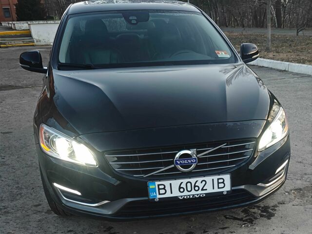 Черный Вольво С60, объемом двигателя 2.5 л и пробегом 100 тыс. км за 14000 $, фото 1 на Automoto.ua